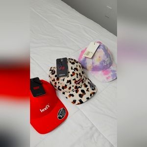 I got these but they weren't labeled as women's hats. Unfortunately can't return